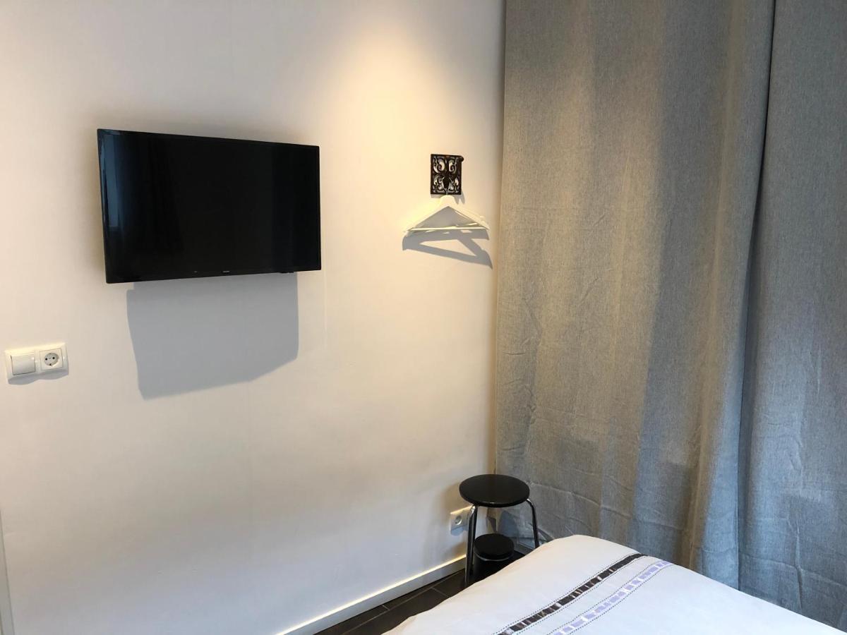 'T Posthuys Bed and Breakfast Leens Exteriör bild